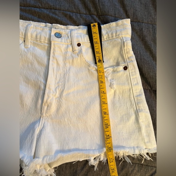 Abercrombie & Fitch High Rise The Mom Short White Denim Shorts Raw Hem sz 28 - Picture 7 of 9